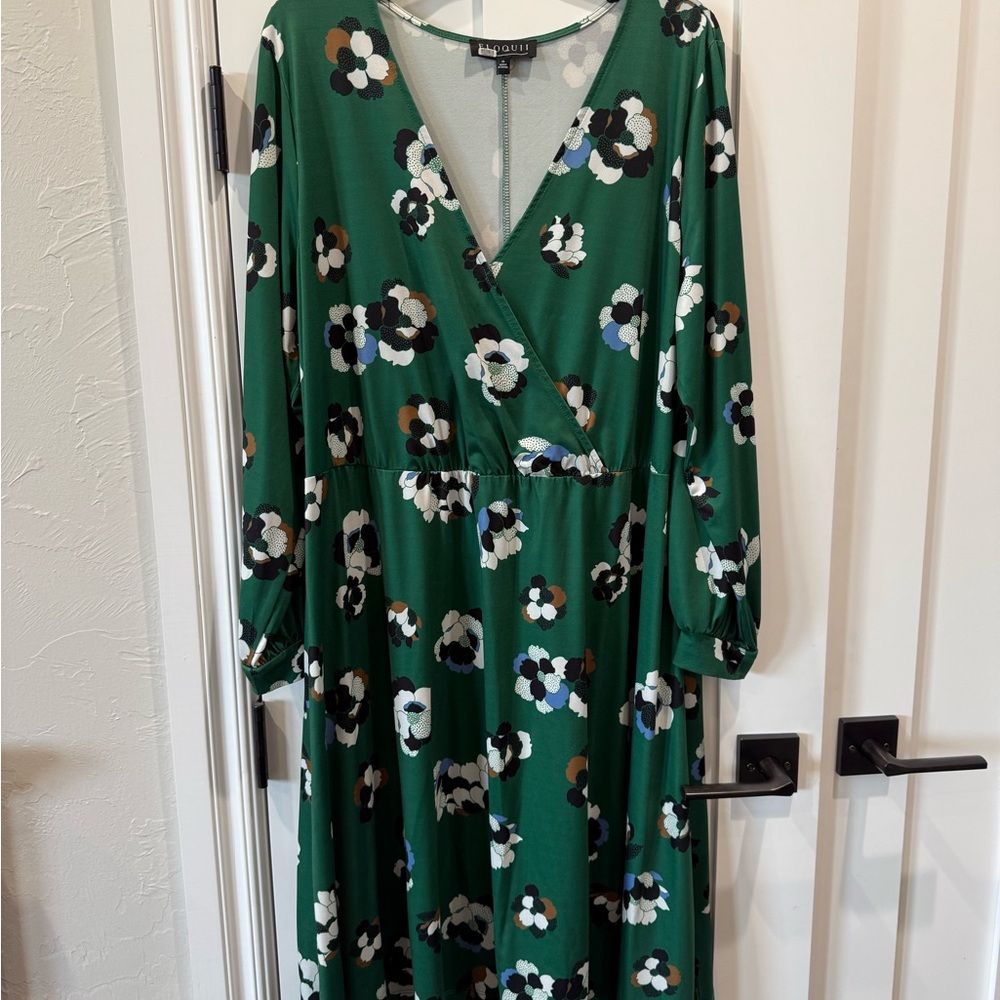 Eloquii Green Floral Long Sleeve Dress